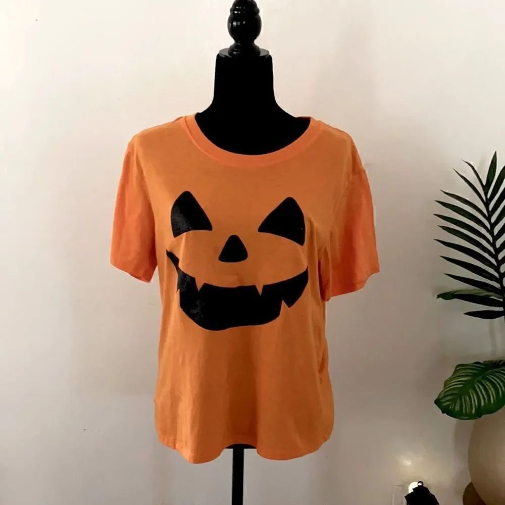 Halloween Pumpkin Jack’o Lantern Tee NWOT
